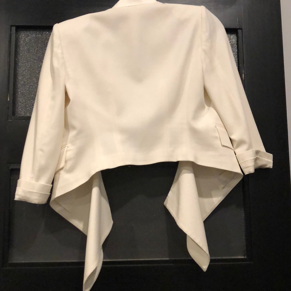 Cream blazer - Picture 2 of 3